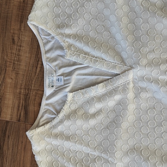 🎉Host Pick🎉 EUC Petite Polka Dot Blouse - Picture 3 of 8